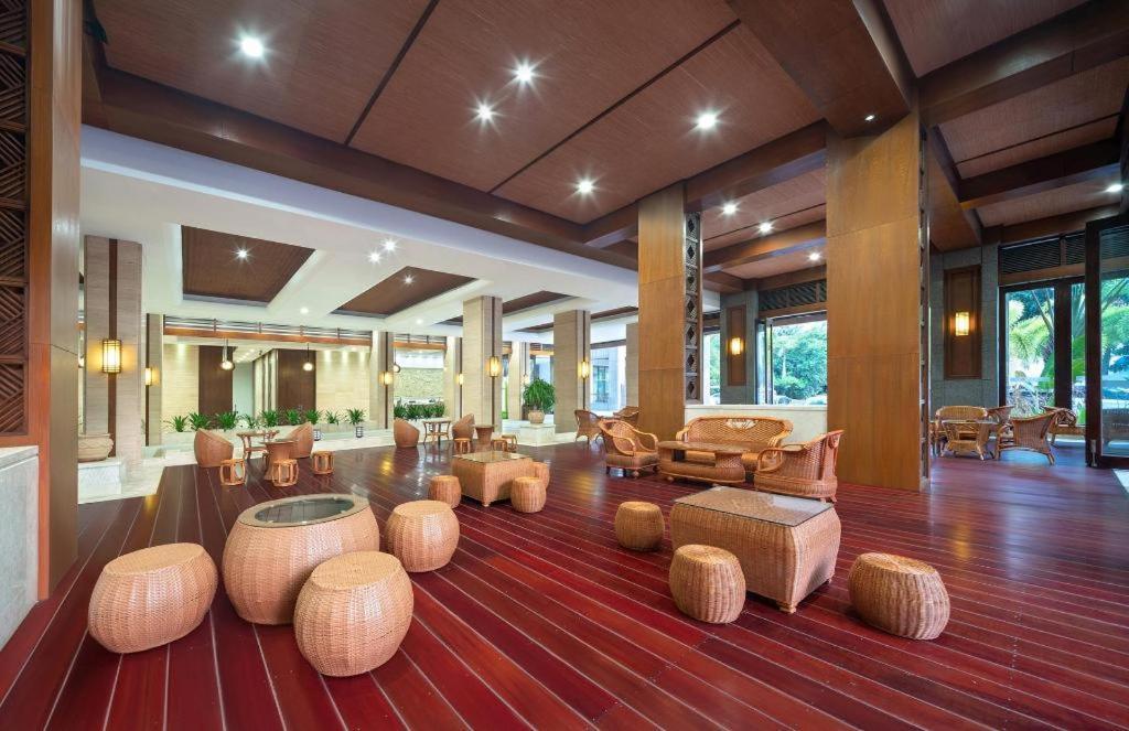 Sanya Shanghai Huating Boutique Resort Hotel Kültér fotó