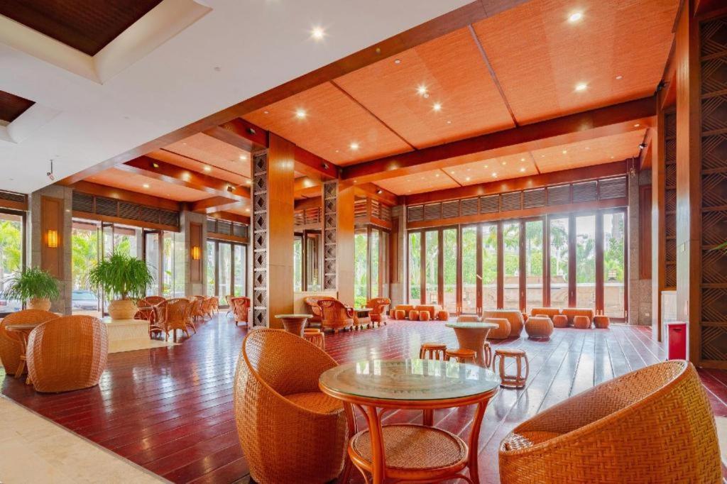 Sanya Shanghai Huating Boutique Resort Hotel Kültér fotó